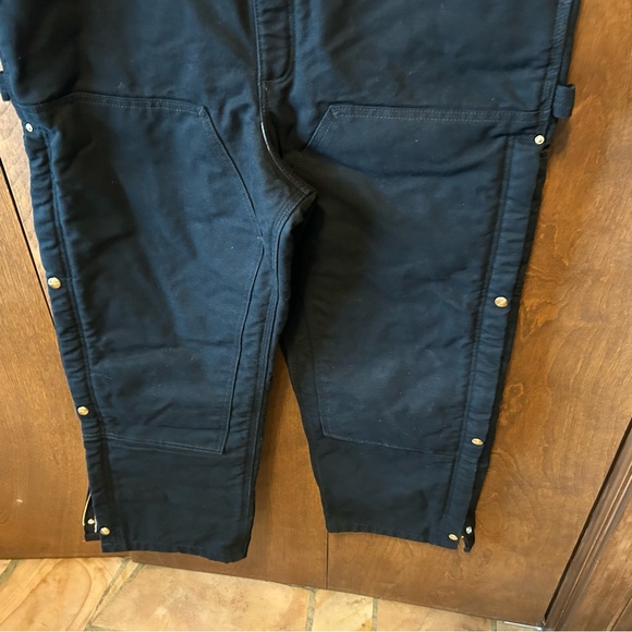 Carhartt Men’s Black Duck Insulated Overalls - Picture 4 of 11